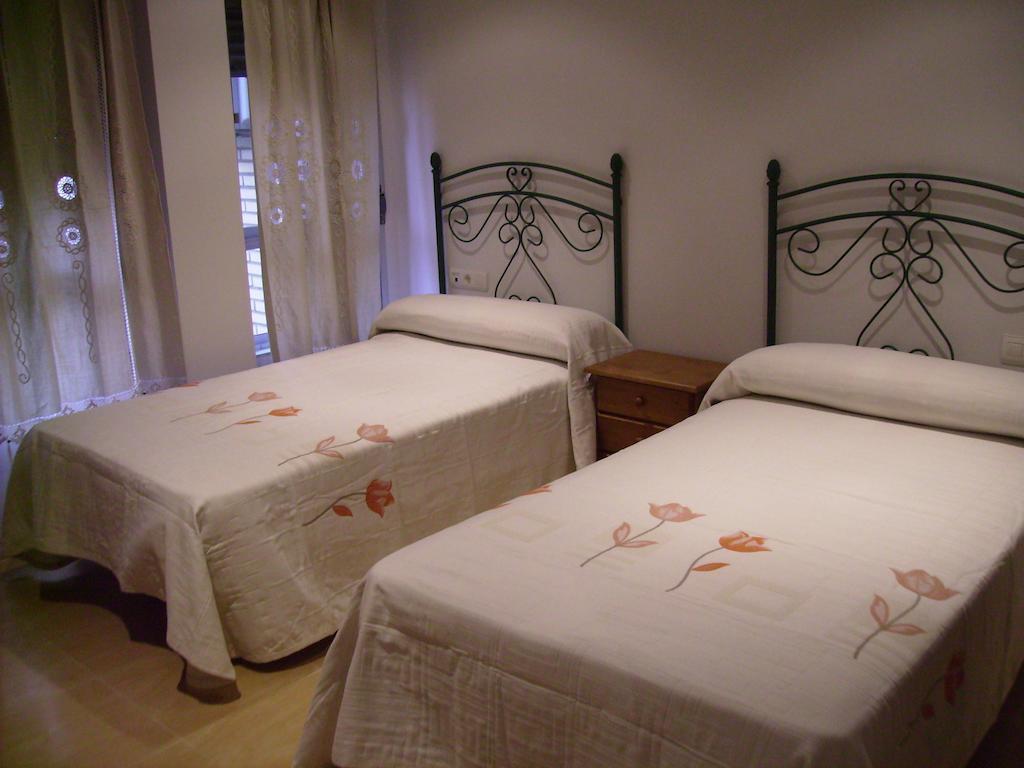 Hotel Delphos Moraleja Quarto foto